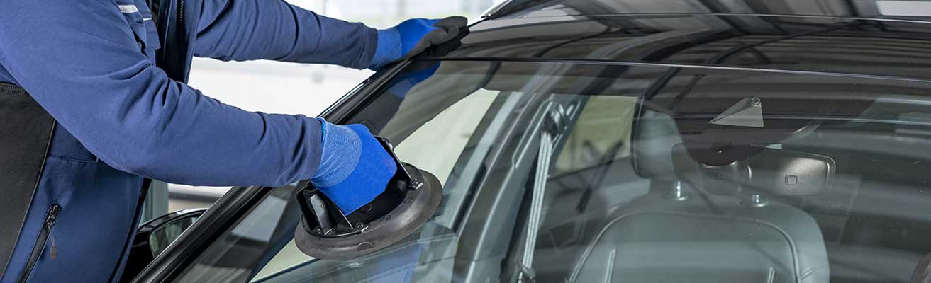 Scheibenreparatur beim Profi: für eine makellose Rundumsicht und mehr Sicherheit!
